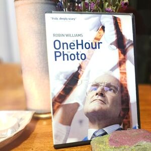 One Hour Photo DVD